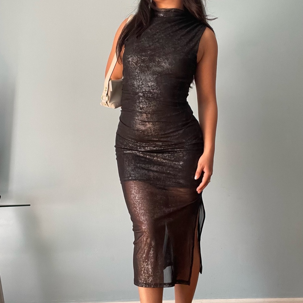 Haute Monde Shimmering Black Midi Dress